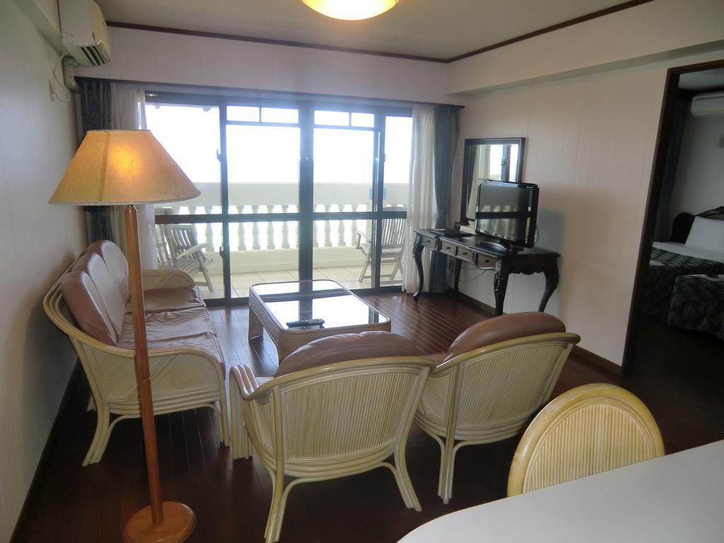 Morimar Resort Hotel Yomitan Chambre photo