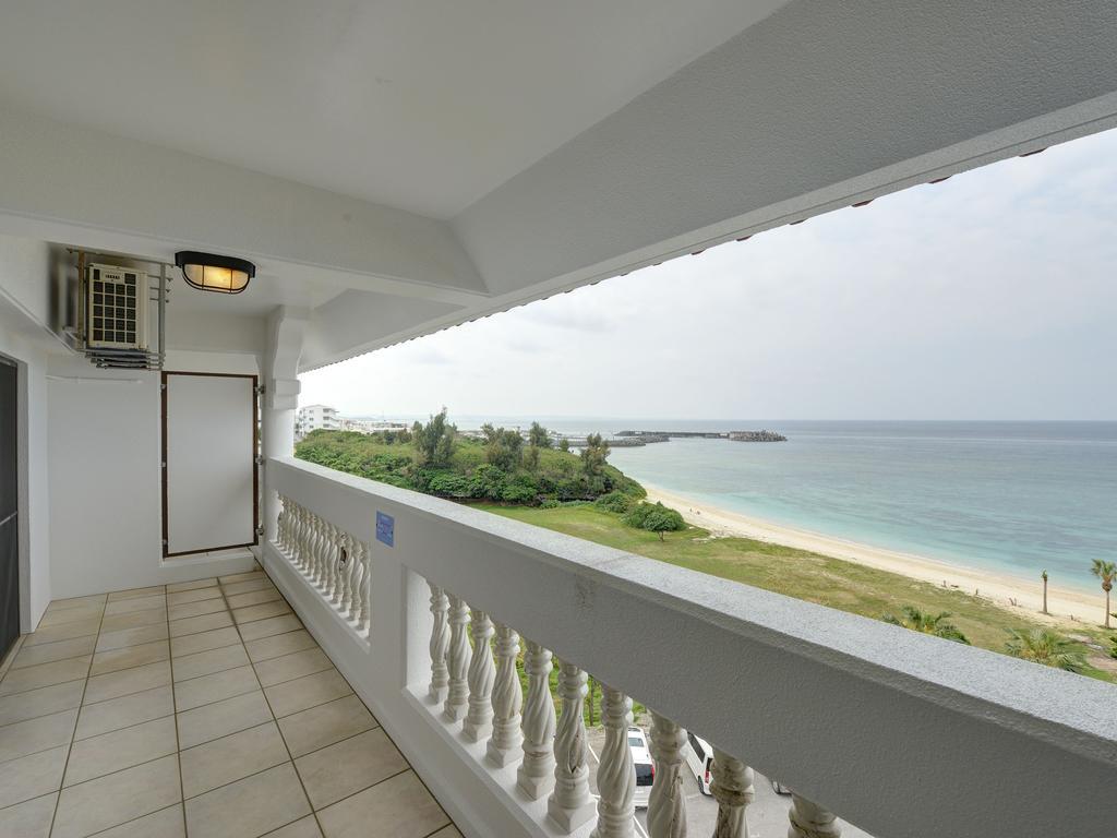 Morimar Resort Hotel Yomitan Extérieur photo